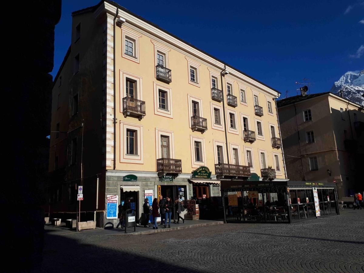 Appartement Les fleuves - Doire à Aoste Extérieur photo